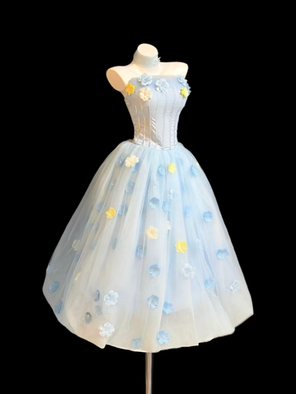 Robe de bal modeste bustier bleu ciel clair pour le 16e anniversaire Robe de soirée de bal sans manches RB3104