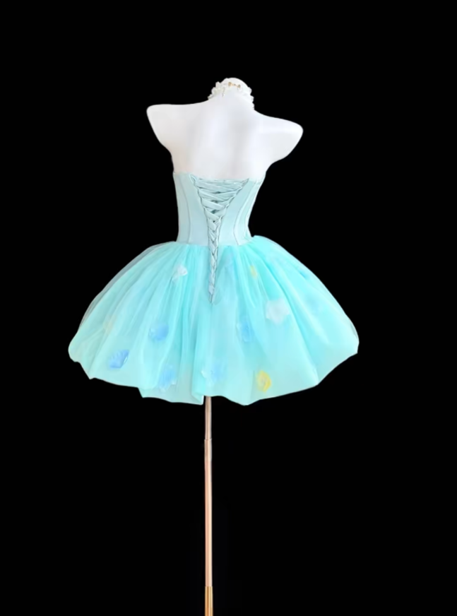 Robe de bal mignonne bustier bleu ciel clair avec fleurs 3D Mini inspiration senior Robes de soirée d'anniversaire courtes pour 17 ans Robes de retour RB3124