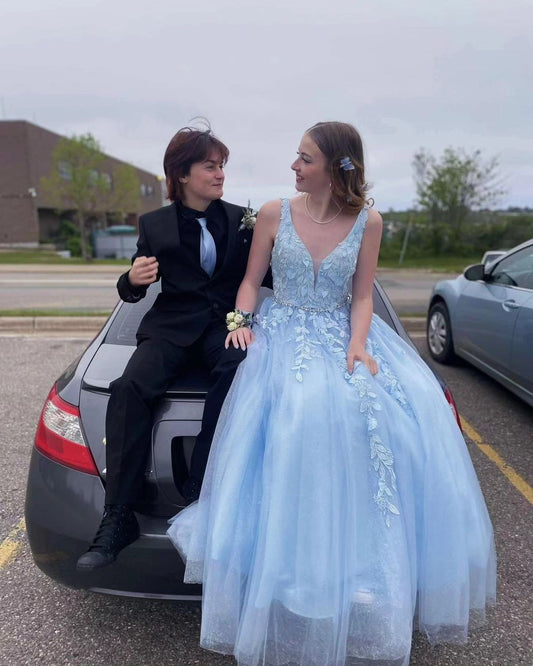 Timeless Ball Gown V Neckline Light Sky Blue Lace Tulle Prom Dress Inspiration Long Party Formal Prom Dresses RB712