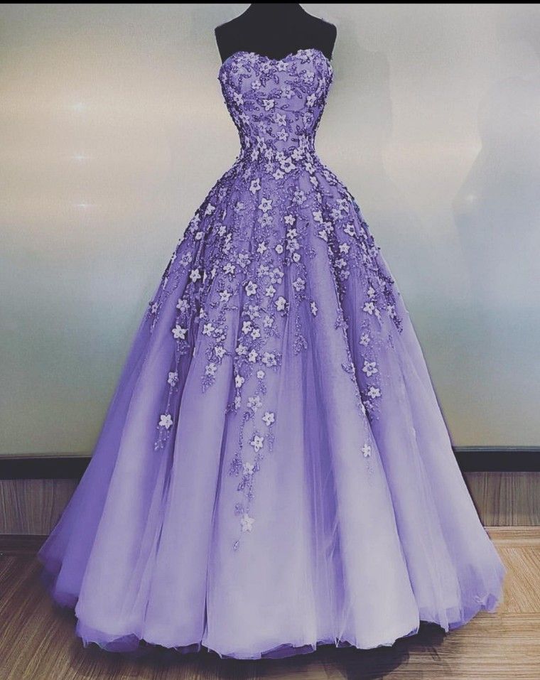 Robe de bal mignonne en tulle et dentelle lilas, décolleté en cœur, tenue de soirée, d'anniversaire, de remise de diplôme, RB759