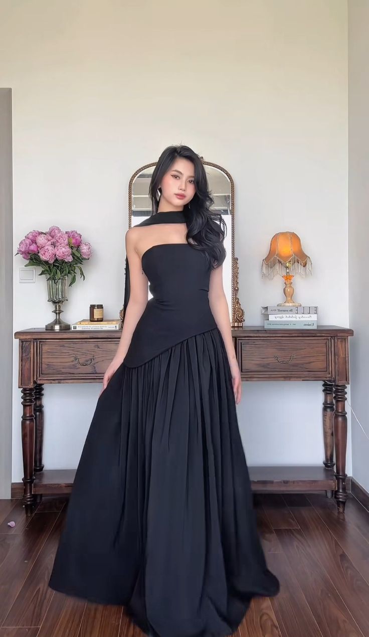Elegantes A-Linien-Trägerloses schwarzes Abschlussballkleid im ästhetischen Seniorenstil, Abschlussballkleider, Geburtstags-Outfits, Abschlusskleid RB767