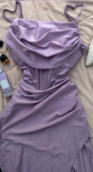 Robe de bal sirène simple à bretelles spaghetti en satin raisin, robe de bal fendue, robe de remise de diplôme princesse RB846