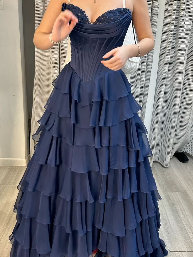 Robe de bal élégante en mousseline de soie bleu marine, décolleté en cœur, tenue de soirée pour 20e anniversaire, robe de remise de diplôme RB871