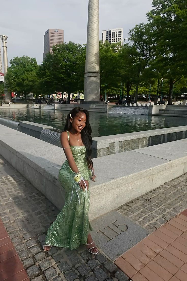 Robe de bal longue à paillettes vert menthe, style sirène, bretelles spaghetti, style inspiration, robe de bal, robe de remise de diplôme, RB924