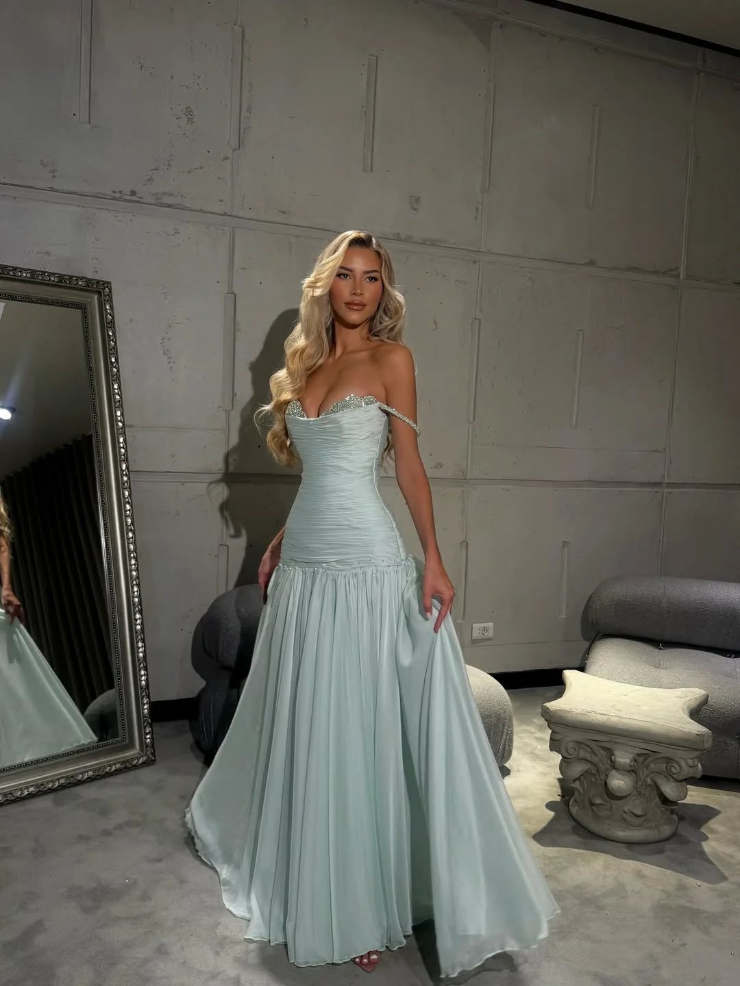 Modest Mermaid Spaghetti Straps Sleeveless Light Sky Blue Prom Dresses Long Party Dress 22th Birthday Outfits Graduation Dress RB971