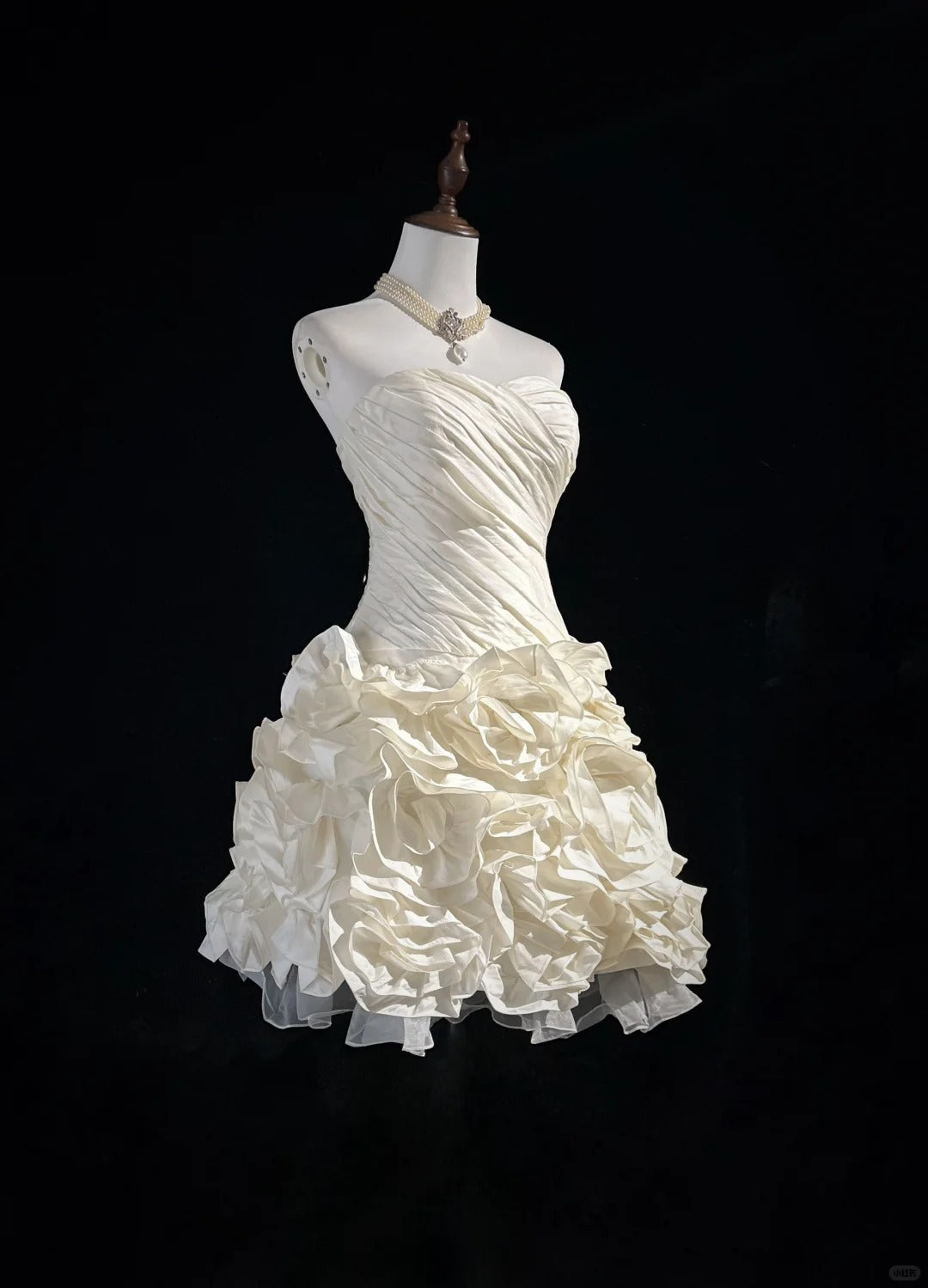 Chic White Sweetheart Bodycon Taffeta Short Birthday Dress Homecoming Dresses RF01029