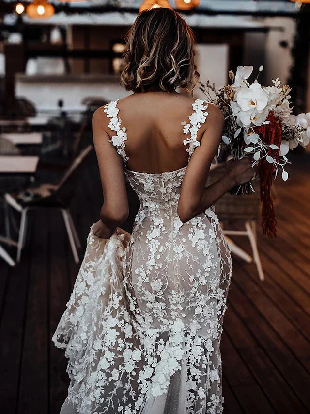 Beach Sexy Boho Wedding Dresses Court Train Mermaid / Trumpet Sleeveless V Neck Lace With Appliques RF0388