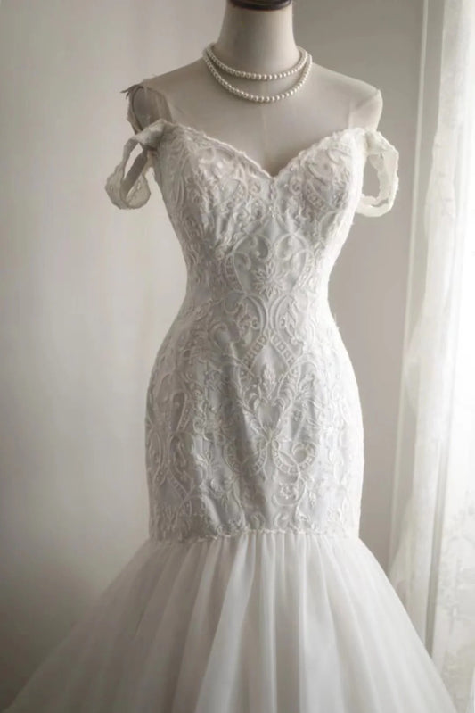 Elegant White Mermaid Off-the-shoulder Tulle Lace Applique Wedding Dress RF0415
