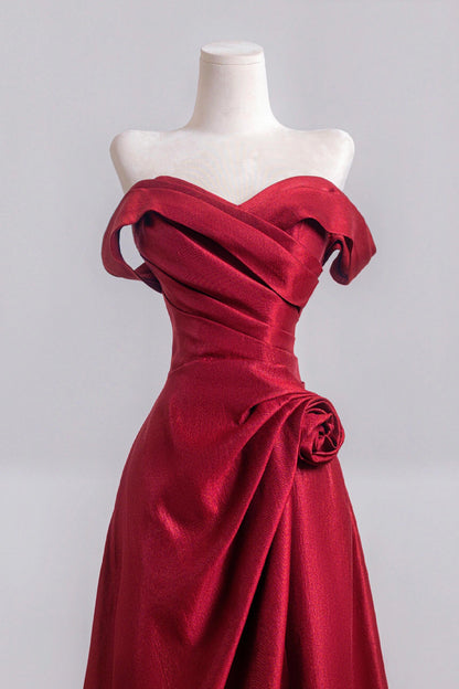 Robe de bal longue élégante en satin bordeaux, robe de soirée trapèze à épaules dénudées - RF0440