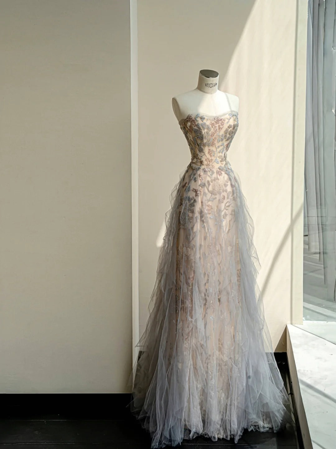 Sweet Strapless A-Line Silver Tulle Beaded Long Prom Dresses Formal Evening Dresses RF0493