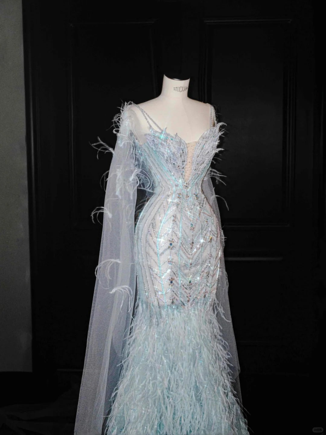 Superbe robe de soirée sirène longue en tulle bleu glacier à bretelles spaghetti RF0503