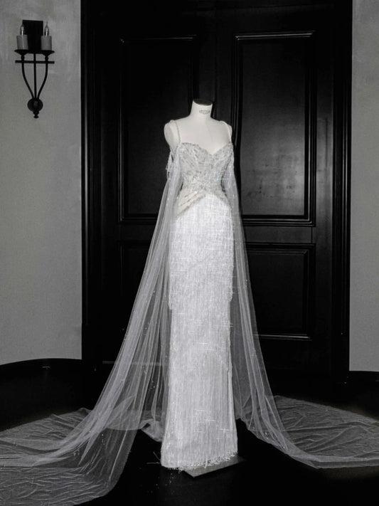Robe de mariée conte de fées à bretelles spaghetti, en tulle perlé et à traîne fourreau RF0506