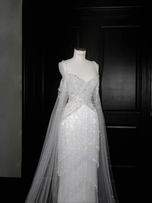 Robe de mariée conte de fées à bretelles spaghetti, en tulle perlé et à traîne fourreau RF0506