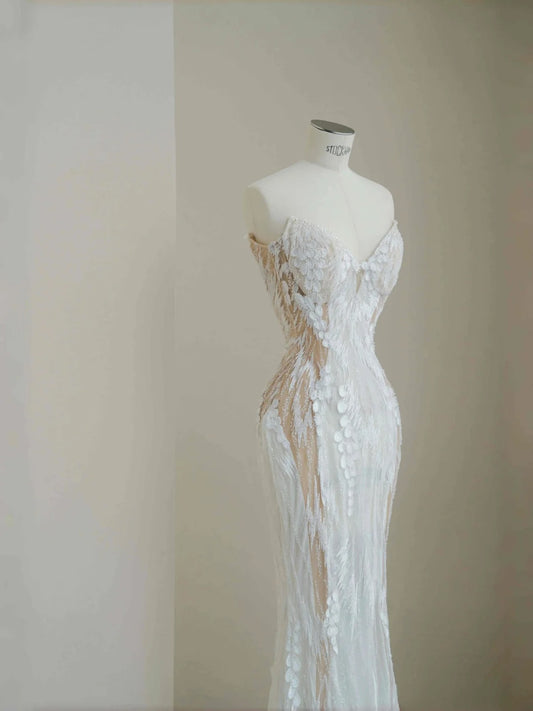 Robe de mariée sirène blanche élégante, bustier, en tulle et perles, avec appliques RF0516