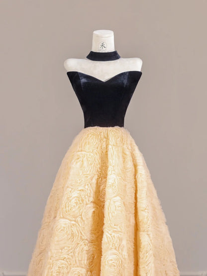 Atemberaubendes trägerloses A-Linien-Ballkleid mit Tüllapplikationen und formeller Abendgarderobe RF0539