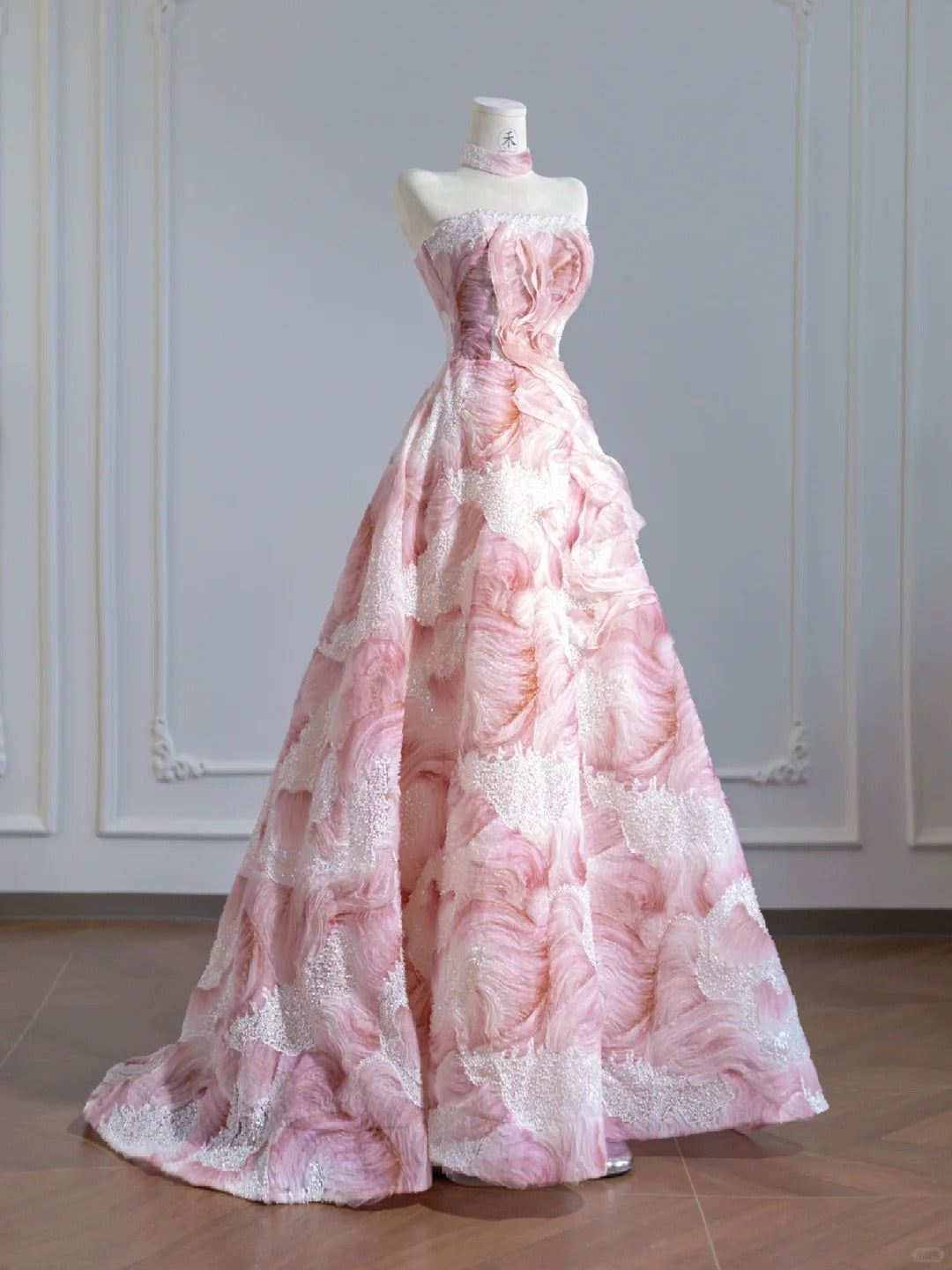 Robe de soirée princesse rose bustier en tulle avec appliques et perles, RF0566