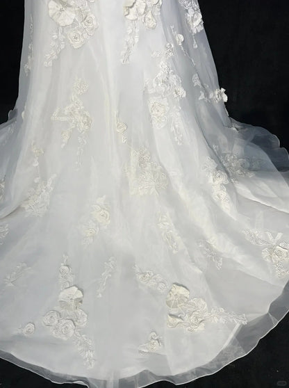 Simple White Strapless A-Line Tulle Applique Train Wedding Dress RF0585