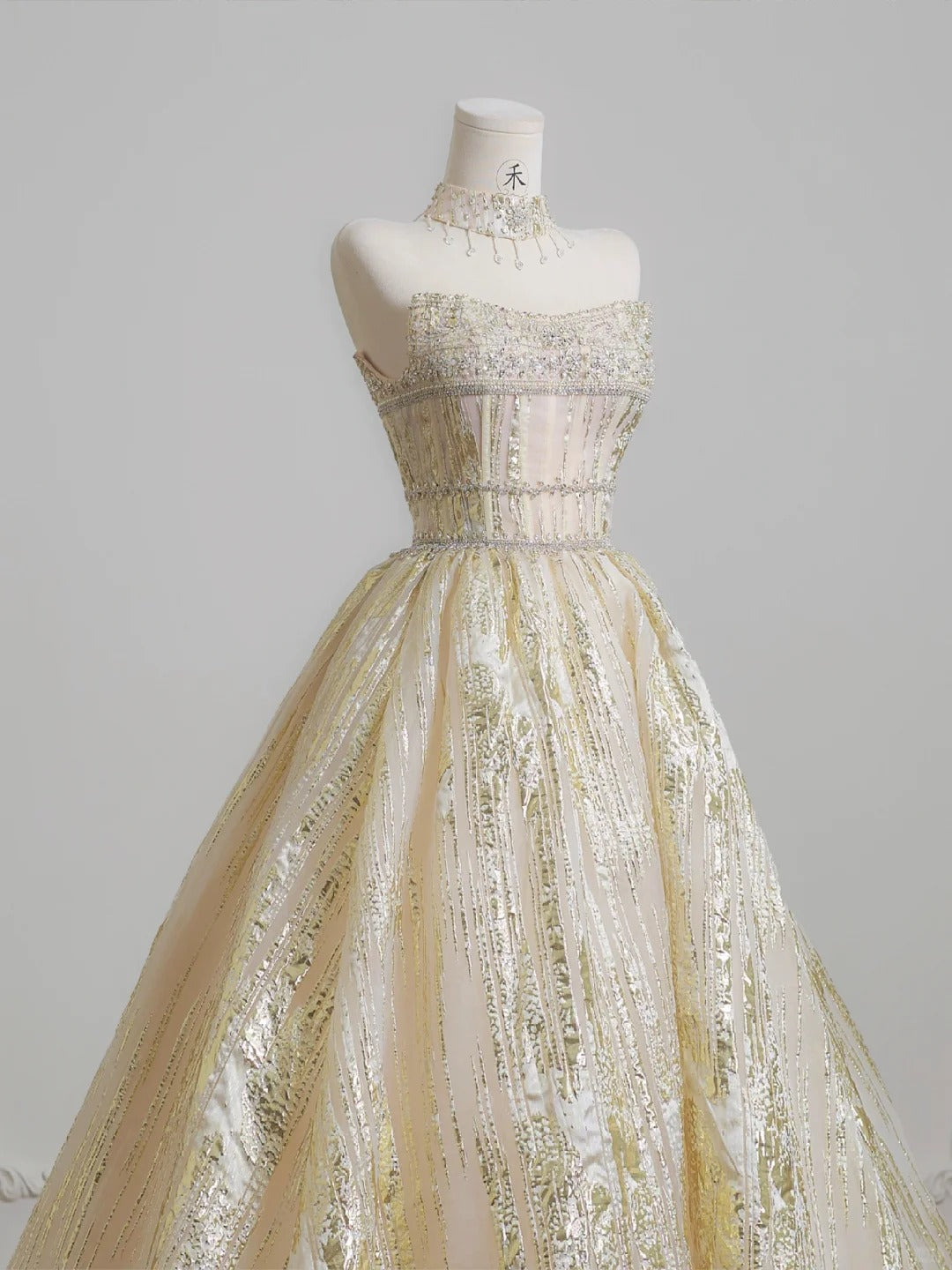 Stunning Gold Strapless A-Line Tulle Sparkling Wedding Dress Formal Evening Dress  RF0610