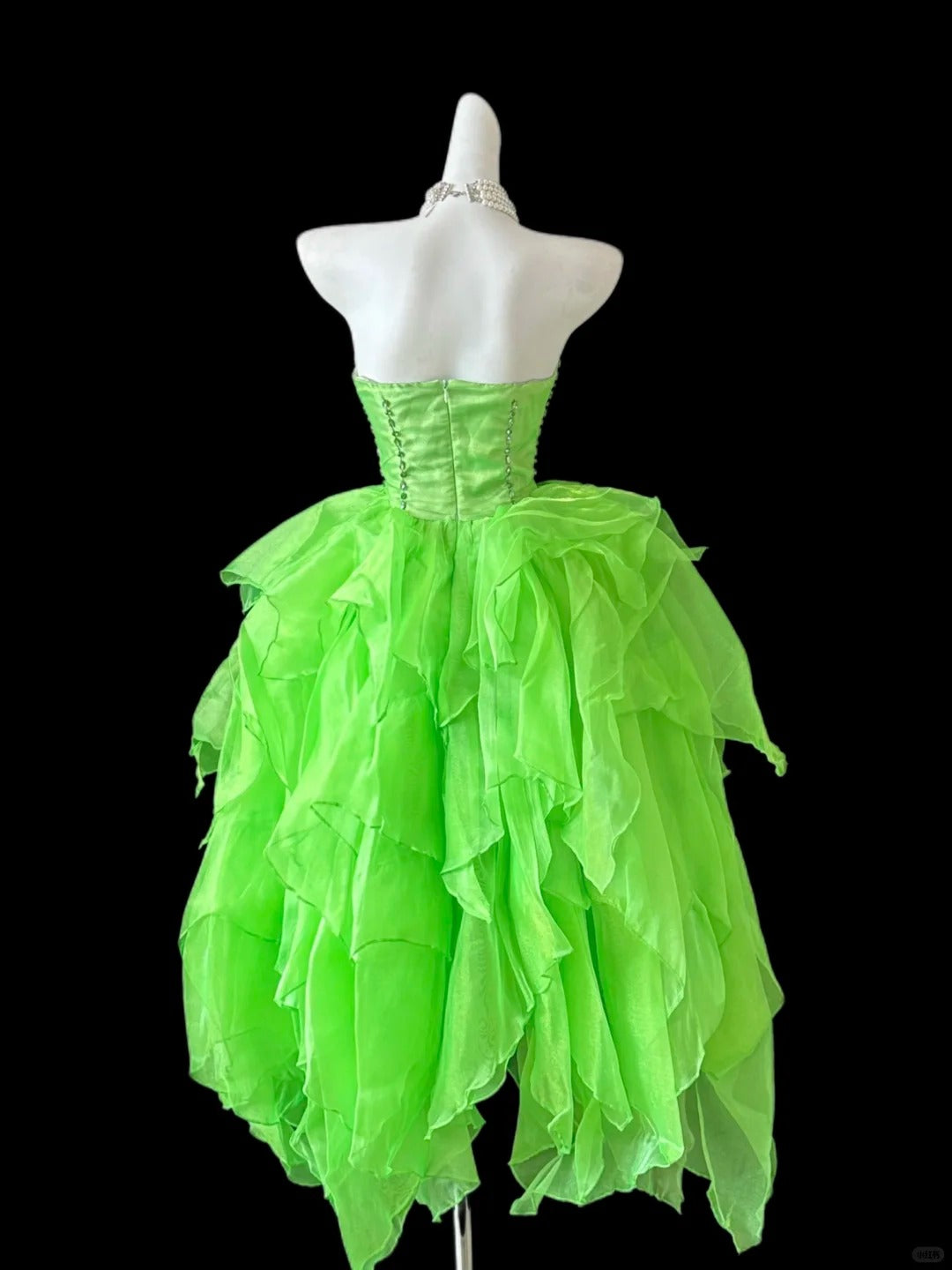 Märchenhafte grüne trägerlose A-Linie Chiffon-Prom-Kleider formale AbendkleiderRF0682