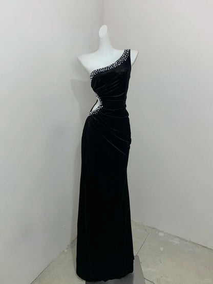 Simple Black One Shoulder Bodycon Beaded Satin Long Prom Dresses Formal Evening Gowns RF0700