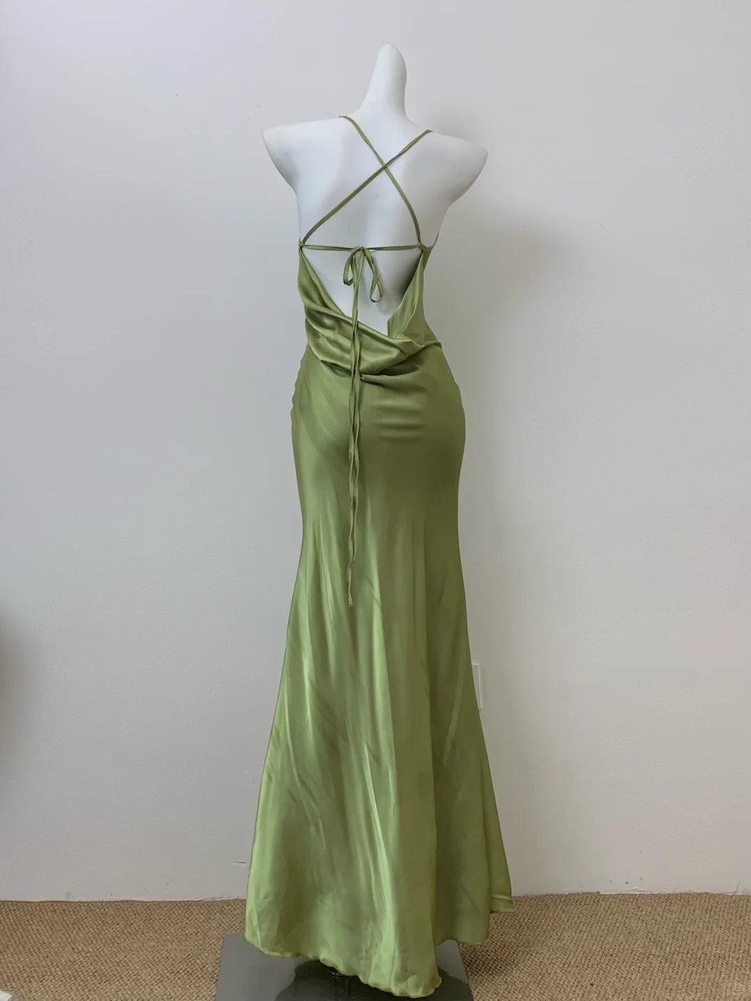 Chic Olive Green Spaghetti Straps Backless Mermaid Satin Long Prom Dresses Formal Evening Gowns RF0701