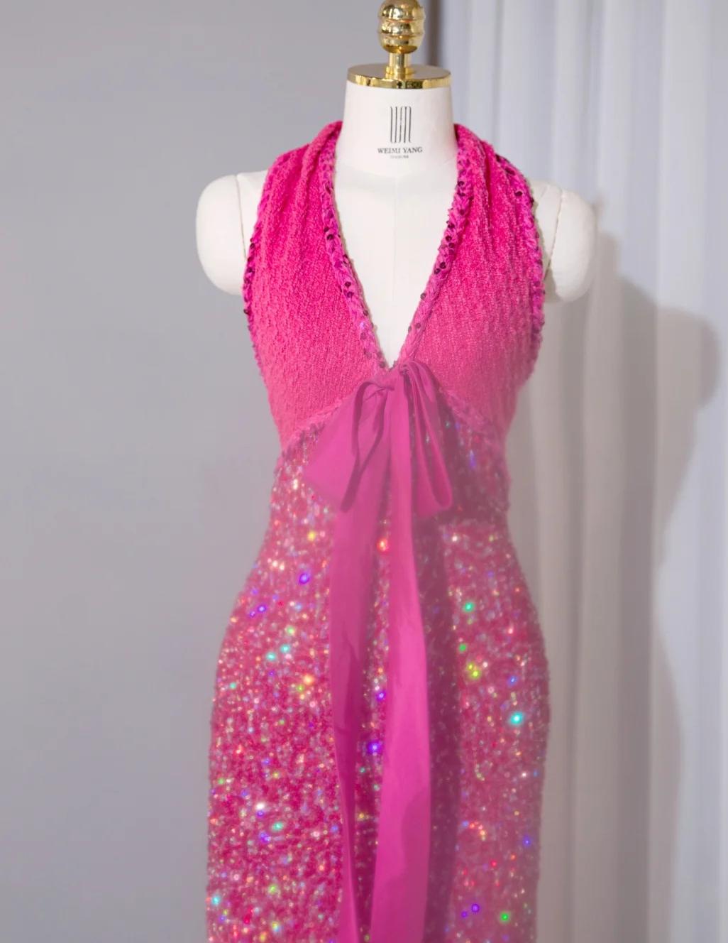 Superbe robe de soirée longue fuchsia à col en V et paillettes en dentelle RF0746