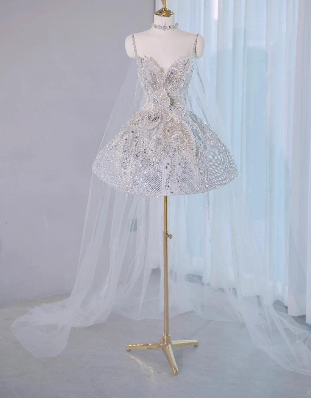 Stunning Silver Spaghetti Strap A-line Lace Beaded Short Prom Dresses Homecoming Dress with Bow RF0749