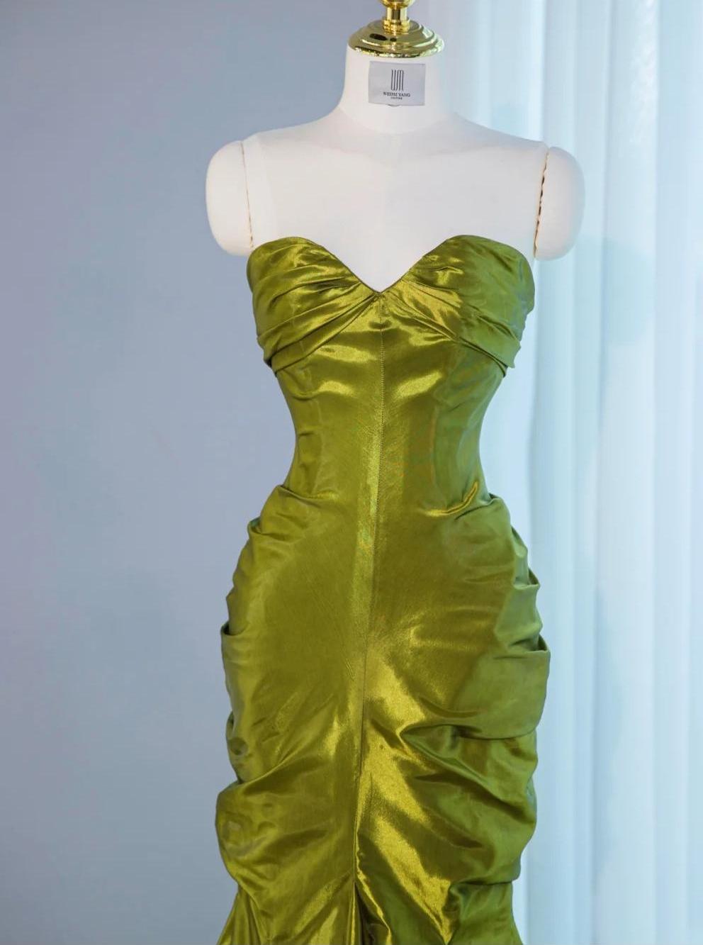 Superbe robe de soirée longue en satin vert à col en cœur style sirène RF0769