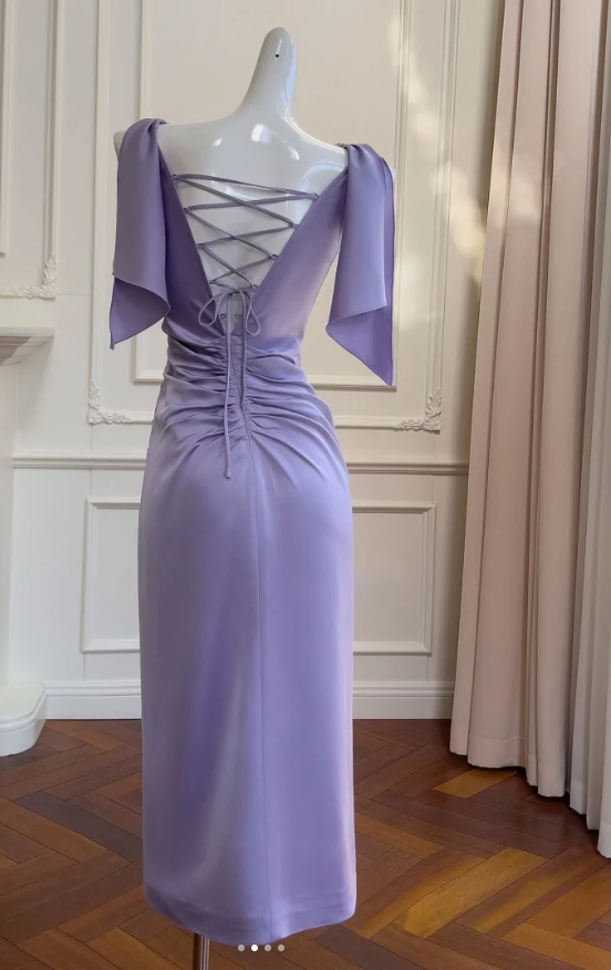 Superbe robe de soirée longue en satin violet à bretelles spaghetti RF0839