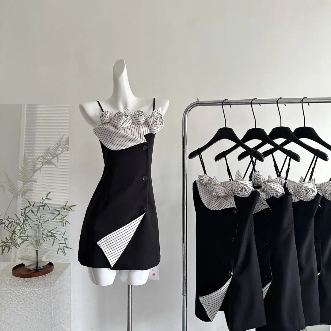 Elegante schwarze Spaghettiträger Etuikleid aus Satin, kurze Partykleider, Homecoming-Kleider RF0842