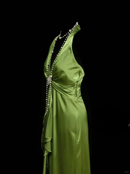Superbe robe de soirée longue en satin vert à col en V, RF0850