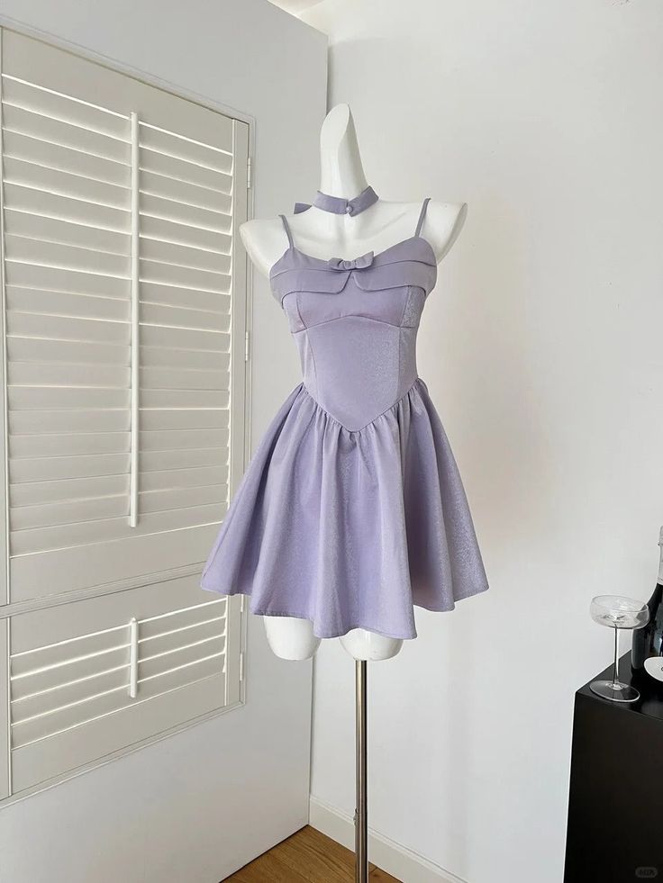 Robe de soirée courte en satin violet à bretelles spaghetti, coupe trapèze, RF0860