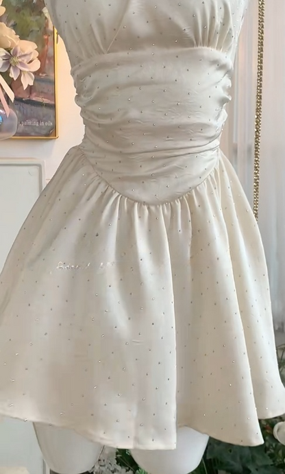 Wunderschönes apricotfarbenes Neckholder-A-Linien-Satin-Kurzpartykleid Sweet 16 Geburtstagskleid RF0884