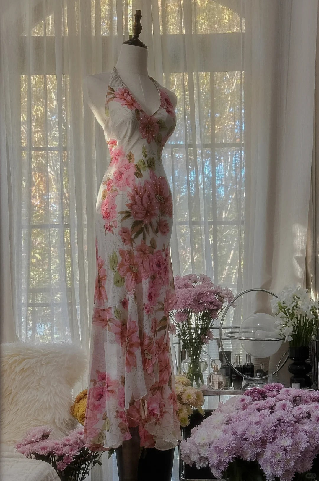 Elegantes bedrucktes Chiffon Neckholder-Etuikleid mit Vintage-Abendkleid RF0891