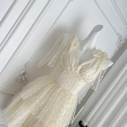 Robe de bal courte en tulle jaune clair à col en V et coupe trapèze, tenue de fête d'anniversaire RF0938