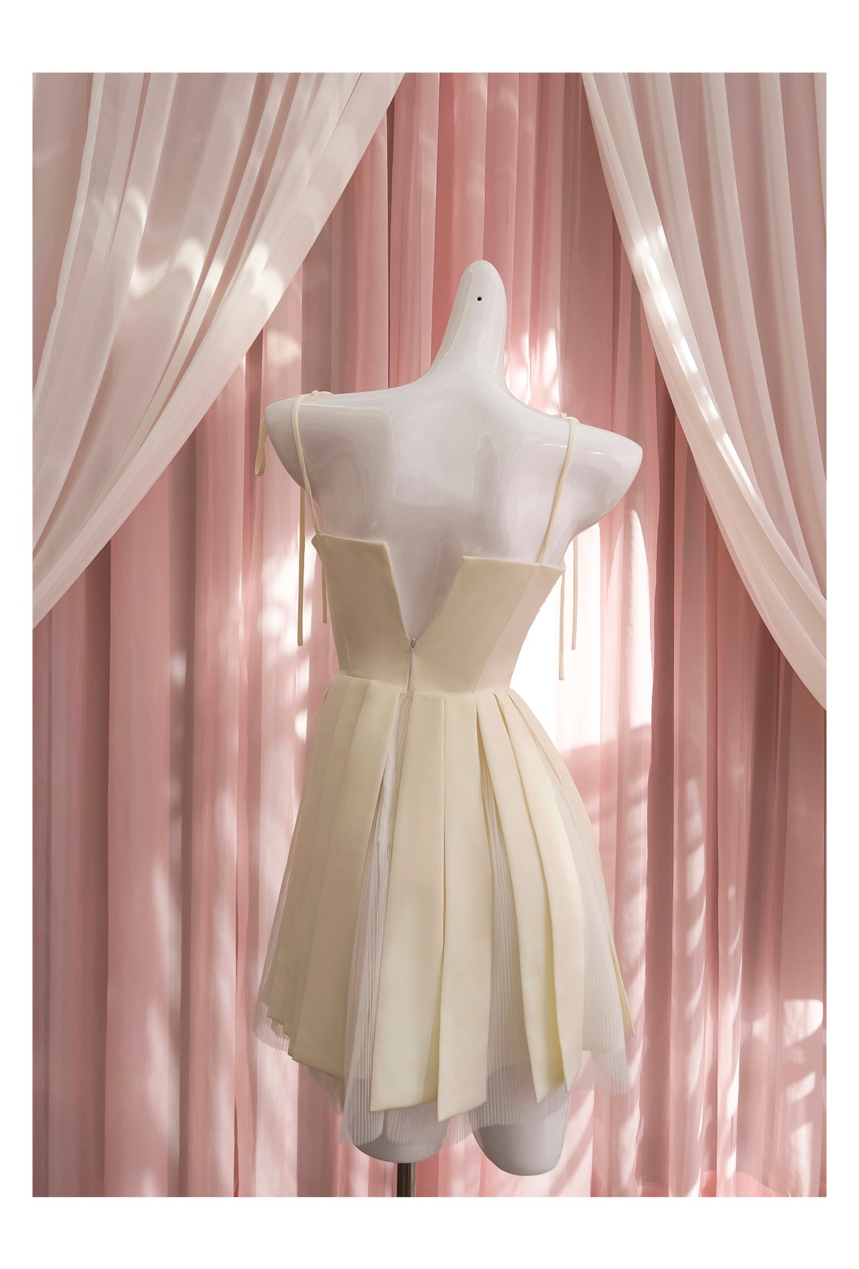 Chic Spaghetti Strap A-Line Short Evening Dress, Light Yellow Sweet 16 Dress RF0979