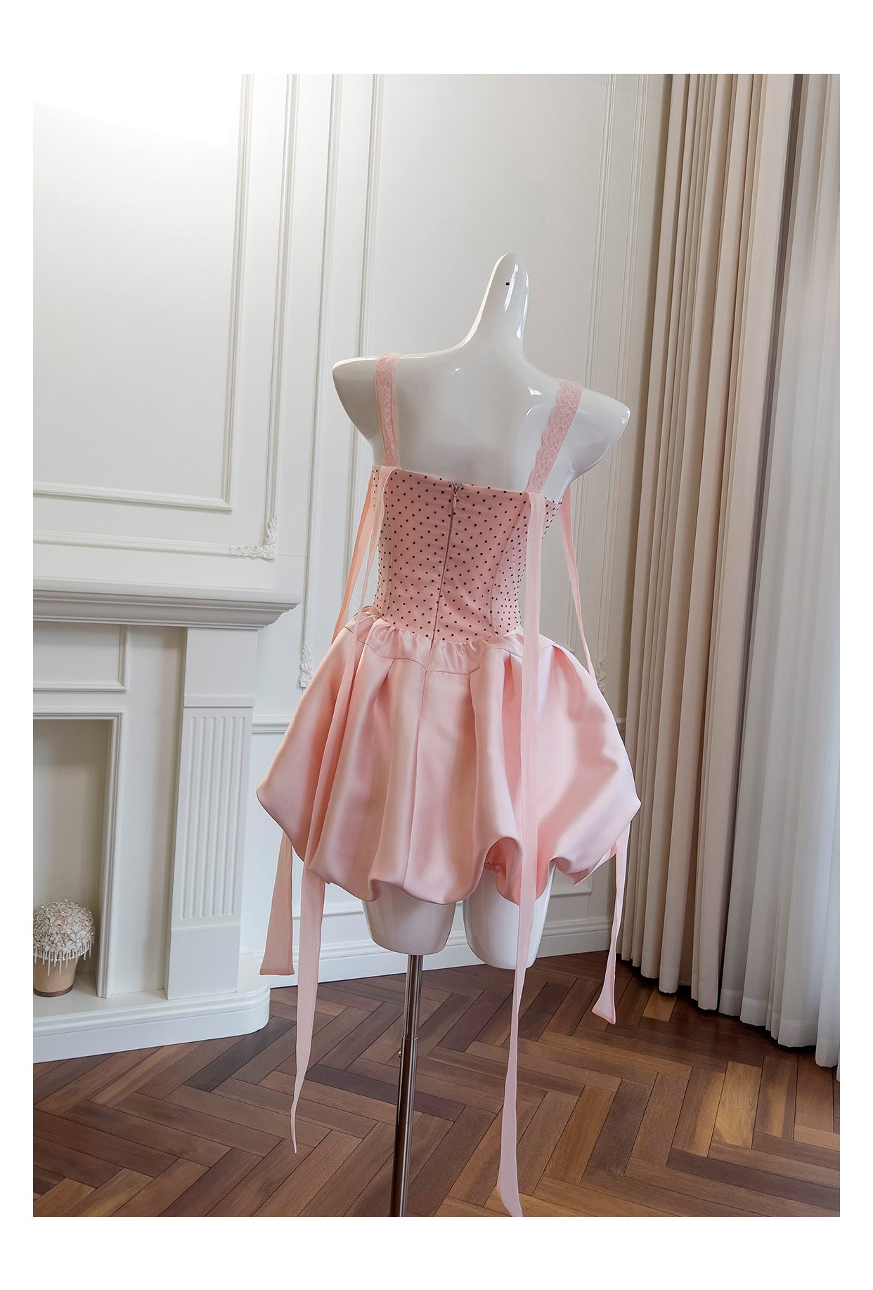 Superbe robe de soirée courte en satin rose à bretelles spaghetti et corset pour Sweet 16, RF0984