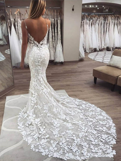 Mermaid Spaghetti Straps V-neck Lace Appliques Backless Long Wedding Dresses RF0376