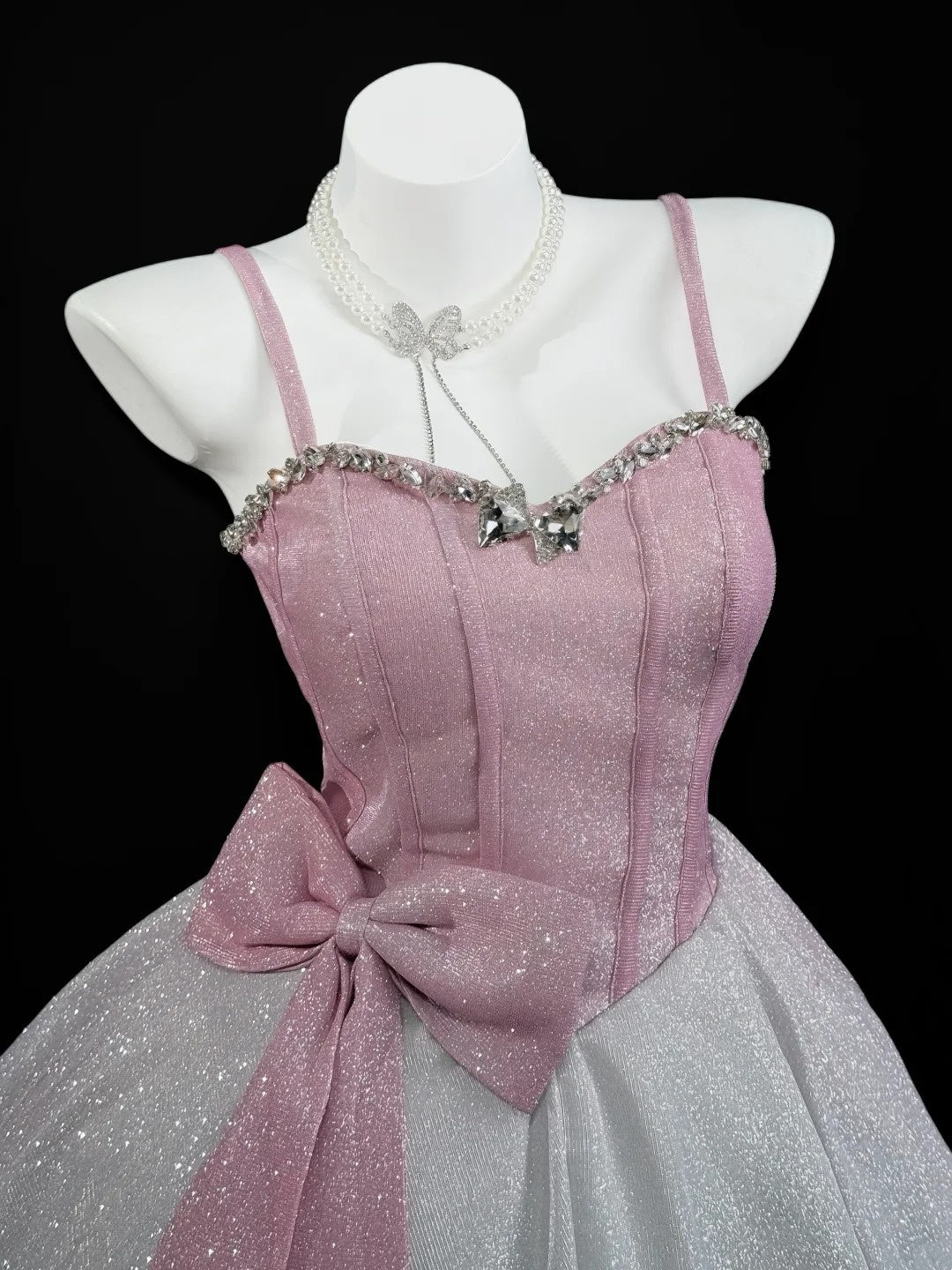 Robes de Bal Romantiques Courtes Rose Gris Bretelles Fines avec Nœud Robes de Soirée de Bal de Promo de Lycée N4488