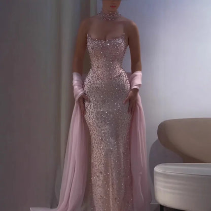 Bezauberndes, trägerloses, ärmelloses, langes Meerjungfrauen-Abendkleid mit Perlenstickerei für Damen AB1511