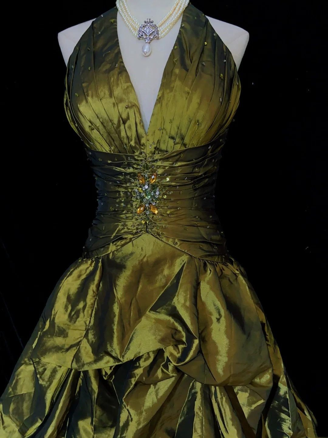 Bescheidene Ballkleider für den Abschlussball, olivgrün, Satin, bodenlang, formelle Abendgarderobe N3485