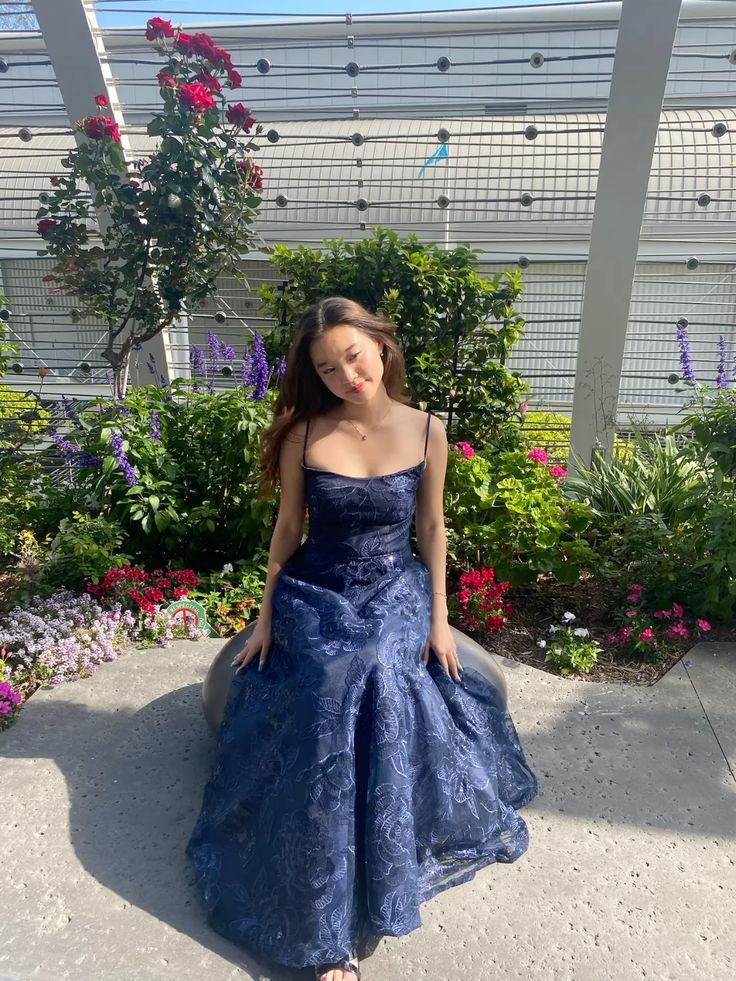 Modest A line Spaghetti Strap Navy Blue Lace Prom Dresses Long for Women Formal Evening Gown AB169