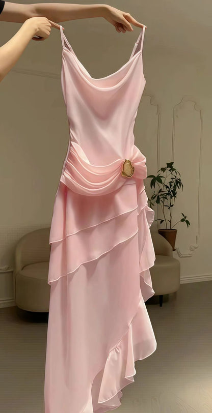 Robe de soirée sirène modeste à fines bretelles en mousseline ivoire plissée AB143