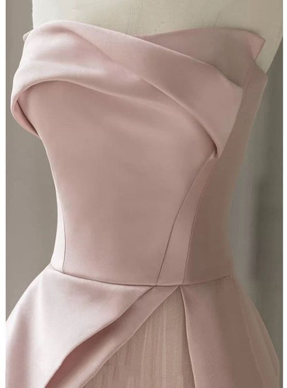 Robe de bal trapèze bustier en satin noir et tulle rose, modèle AB536