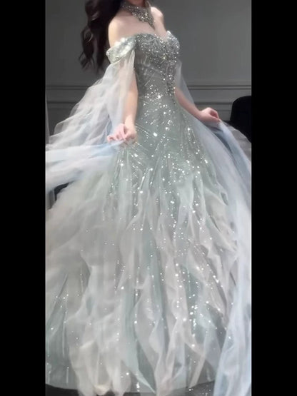 Robe de bal pailletée à épaules dénudées et manches à volants ornées de perles - Inspiration pour une longue soirée - Tenues pour un 18e anniversaire AB2224