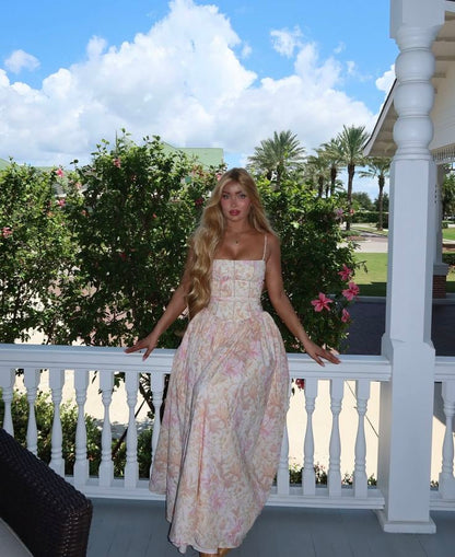 Robe de soirée longue trapèze en satin rose à fines bretelles et imprimé floral, idéale pour les adolescentes (AB625)