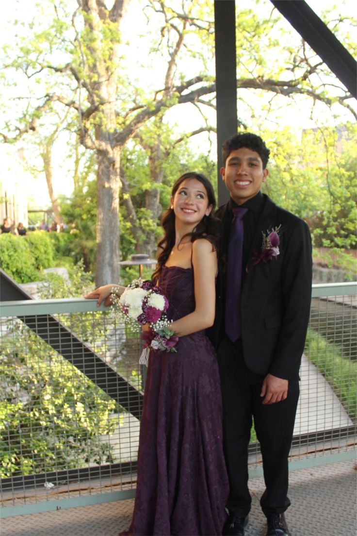 Elegantes, formelles College-Kleid im A-Linien-Stil mit Spaghettiträgern und weinroter Spitze – langes Ballkleid für Teenager (N1129)