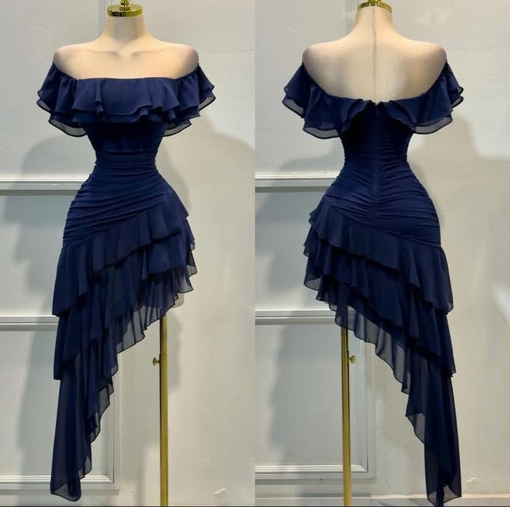 Robes de bal de fin d'études RB4575 pour le 12e grade, inspirées du retour aux sources : Fourreau élégant, épaules dénudées, en mousseline bleu marine, asymétrique, semi-formel
