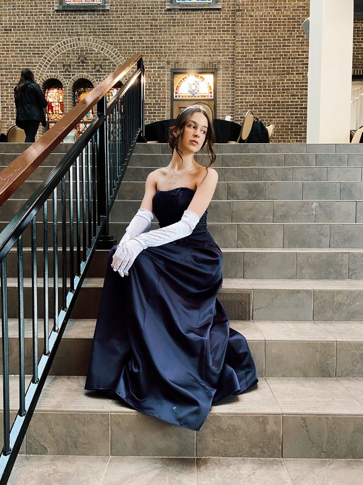 Robe de bal sexy bustier bleu marine en satin, coupe trapèze, avec gants, robe de soirée AB1075