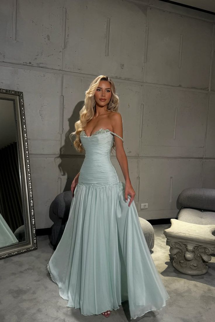 Romantisches schulterfreies Chiffon-Abendkleid, ärmellos, mit Perlen und Falten, Abschlusskleid N898